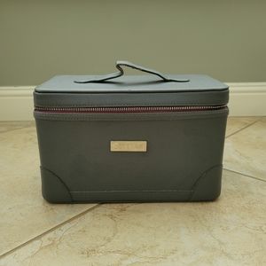 dōTERRA Essential Oil Train Storage Case used, good condition
